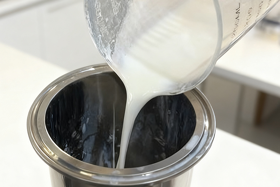 乳液穩(wěn)定新助力：HiLock 海洛克超高壓微射流均質(zhì)機(jī)賦能多行業(yè)處理升級(jí)